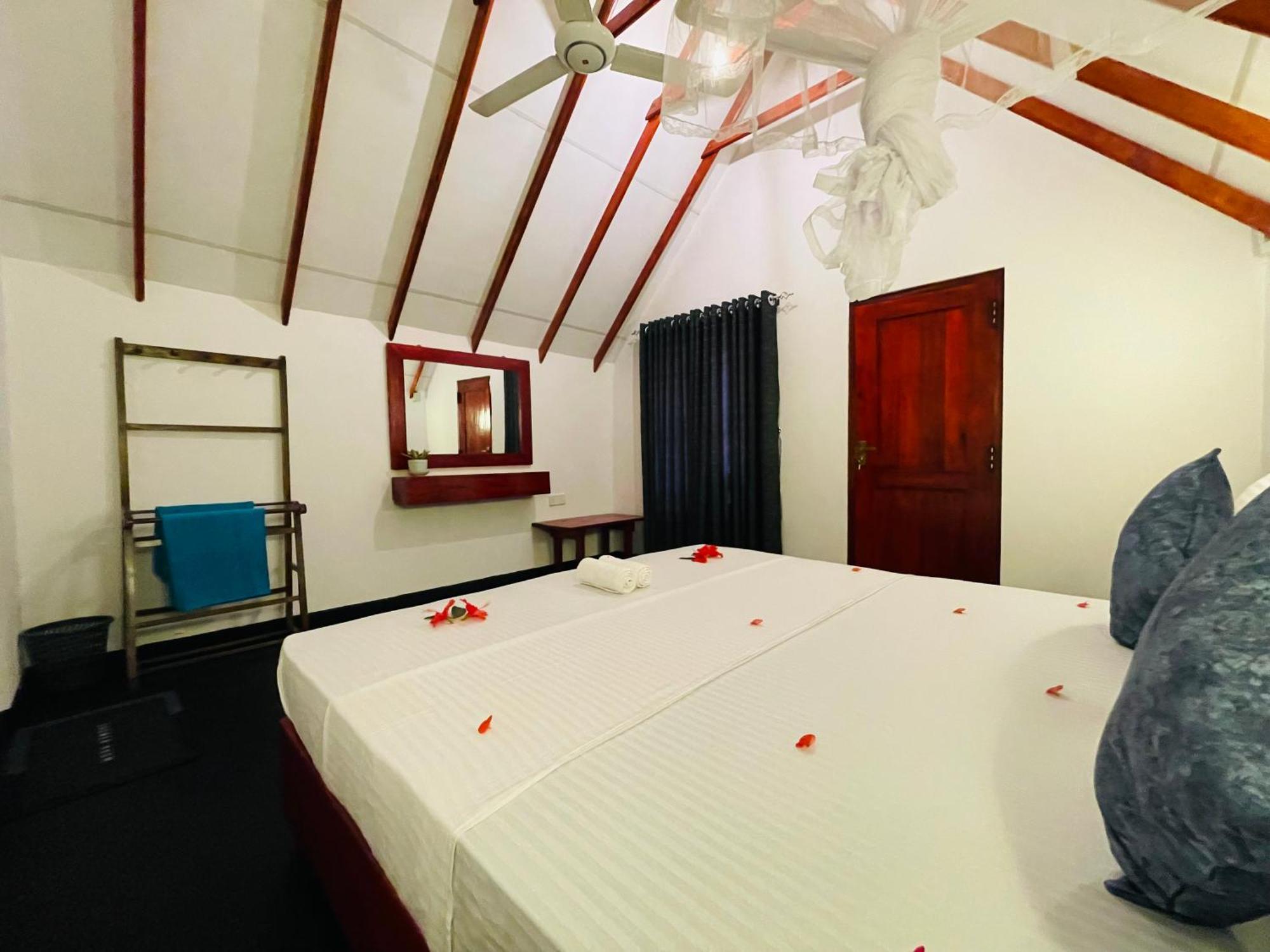 Sigiri Enaya Cottage สิกิริยา ภายนอก รูปภาพ